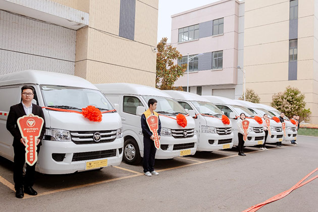 图雅诺汽车批量交付营养餐配送车