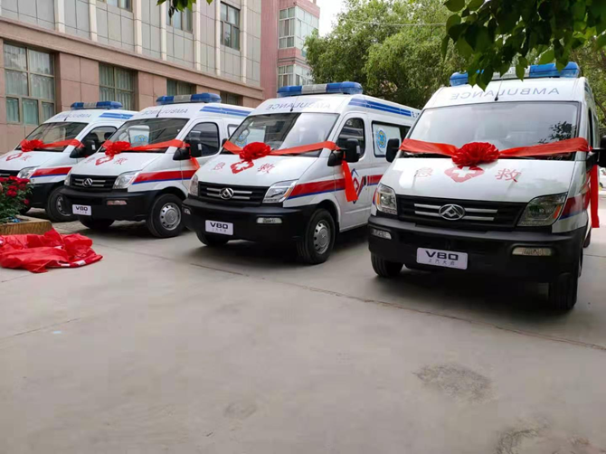 上汽集团携手上海烟草集团向新疆捐赠爱心救护车