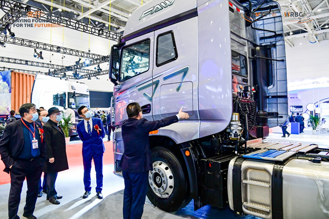 乘风破浪突出重围 2021世界道路运输与公交车辆大会在青岛隆重开幕 - 第9张