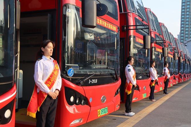 400 台纯电动客车投运泉城 比亚迪携手济南公交打造绿色出行新名片