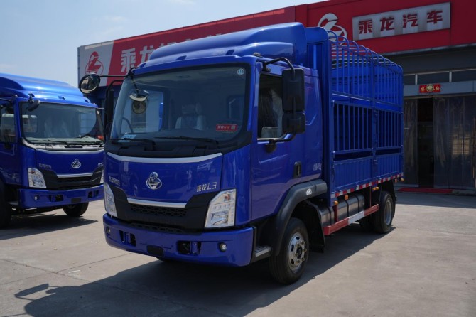 拉重货、跑长途 首选乘龙L3