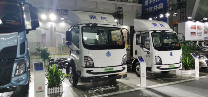 快充长续航，乘龙翼威2纯电轻卡成为城配时效“钱”力王